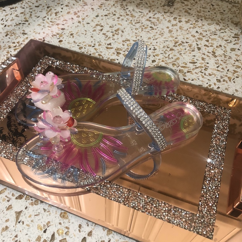 Sandals - Picture 2 of 4